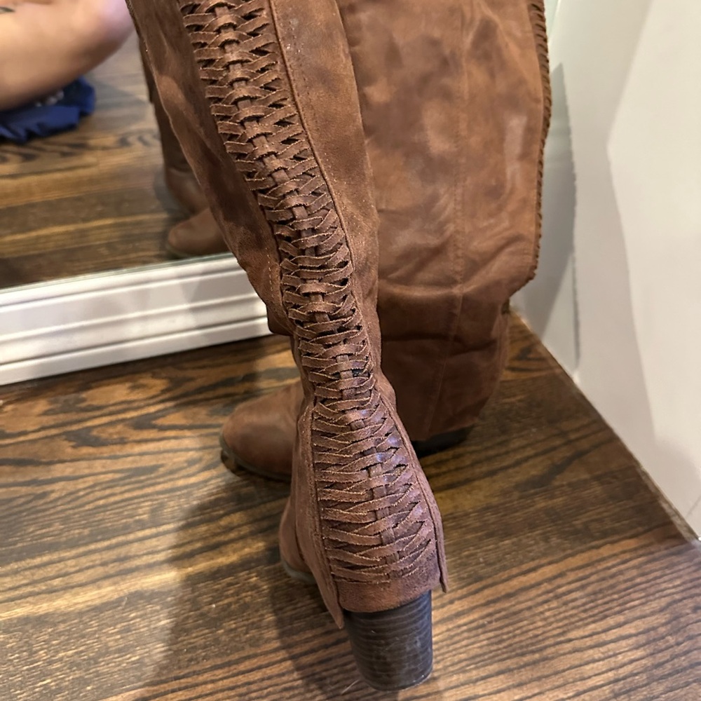 Stylish Brown Over the Knee Boots - Picture 6 of 8